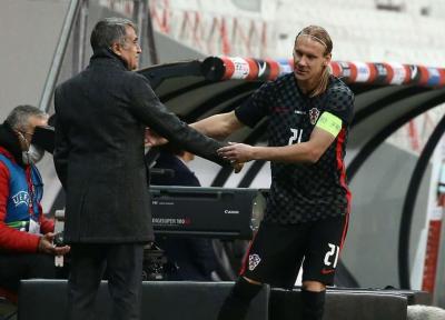حضور 45 دقیقه ای مدافع کرونایی کرواسی در میدان