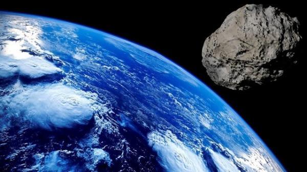 سیارکی به بزرگی برج ایفل در حال نزدیک شدن به زمین