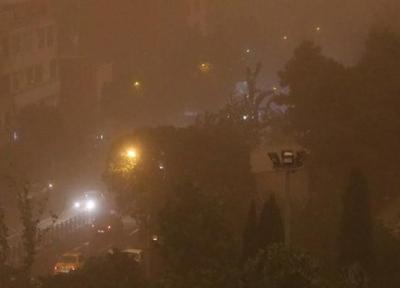 طوفان با سرعت 85 کیلومتر بر ساعت تهران را درنوردید