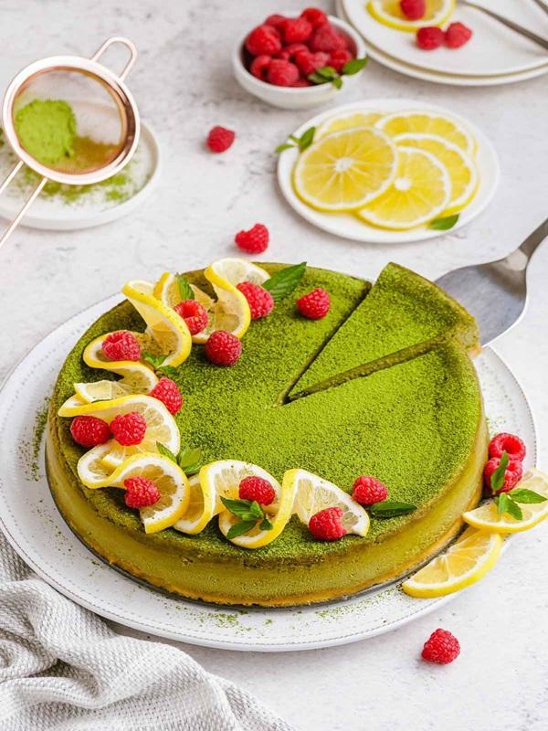 2 طرز تهیه چیز کیک ماچا یخچالی و در فر